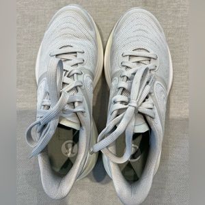 Lululemon sneakers size 7